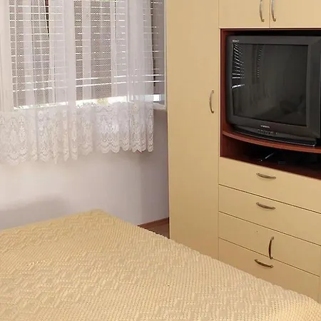 Apartamento Vinko Vir